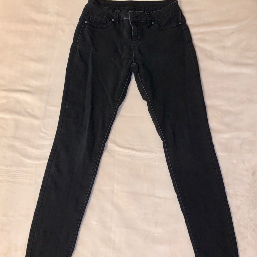 Black skinny jeans
